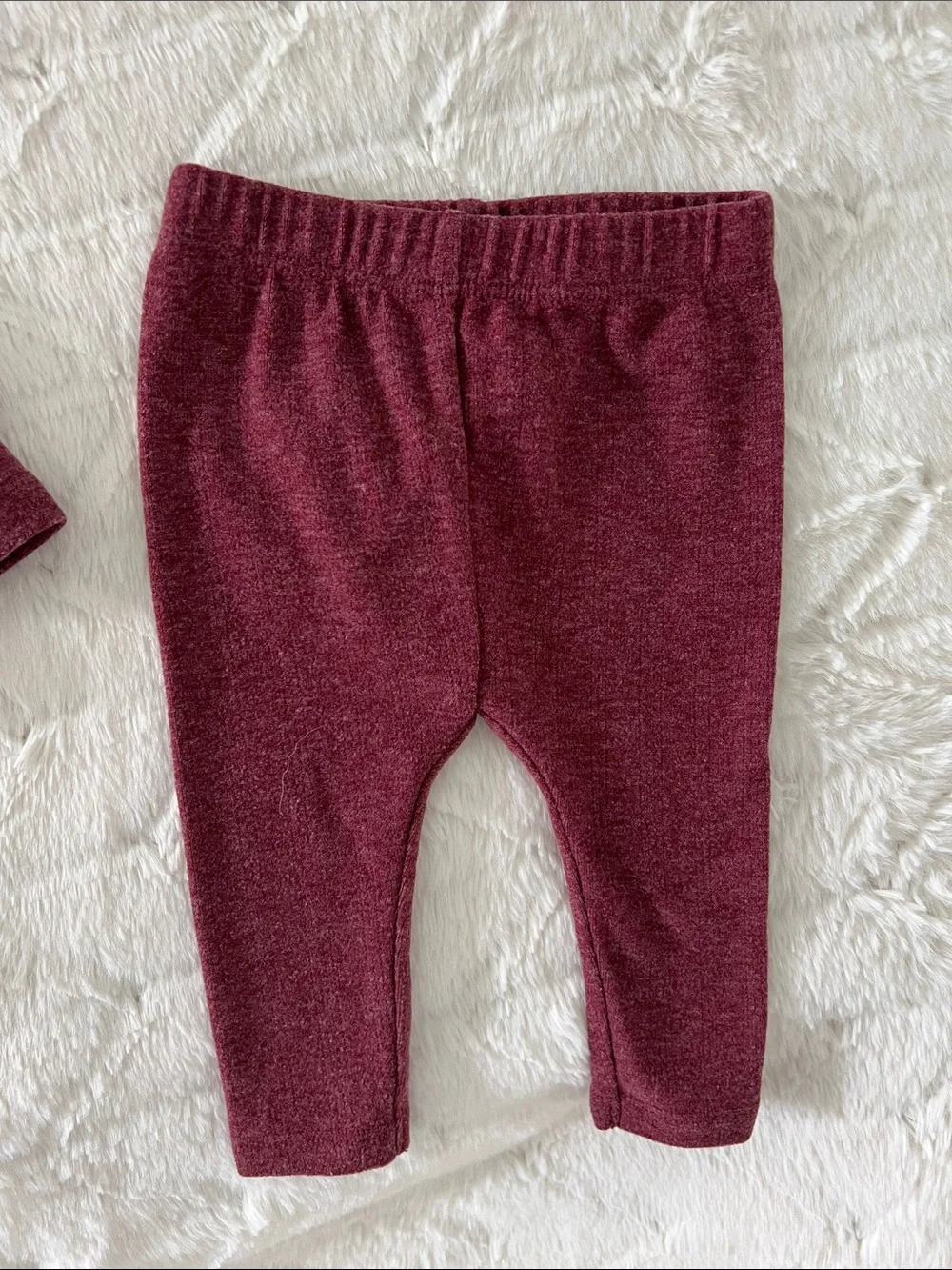 Old Navy | Red Wine Ruffle-Trim Baby One-Piece & Matching Pants #746725-00 0-3 M
